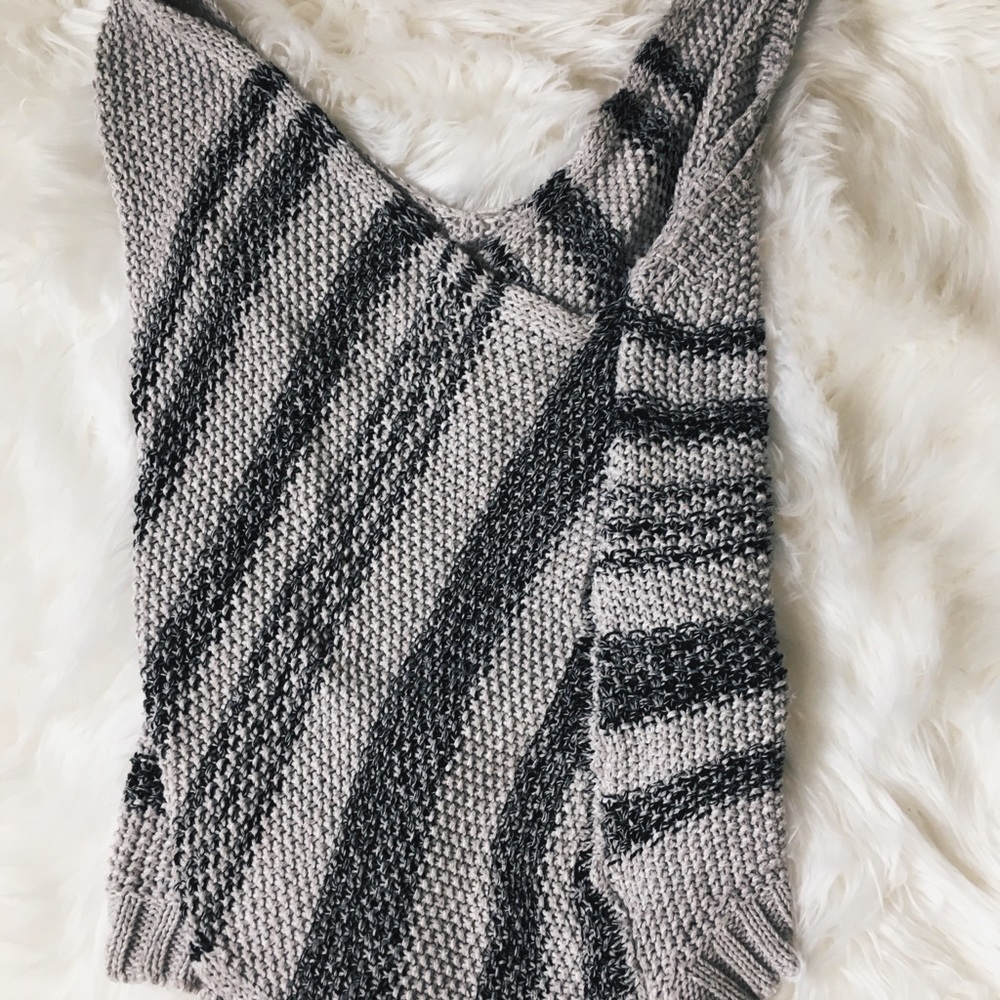 M. Rena Knit Tank - Picture 4 of 7
